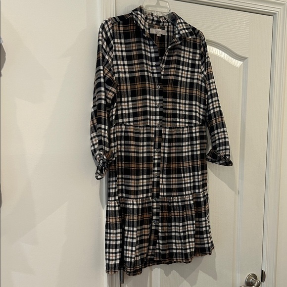 LOFT Dresses & Skirts - LOFT Black and Tan Checkered Blouse